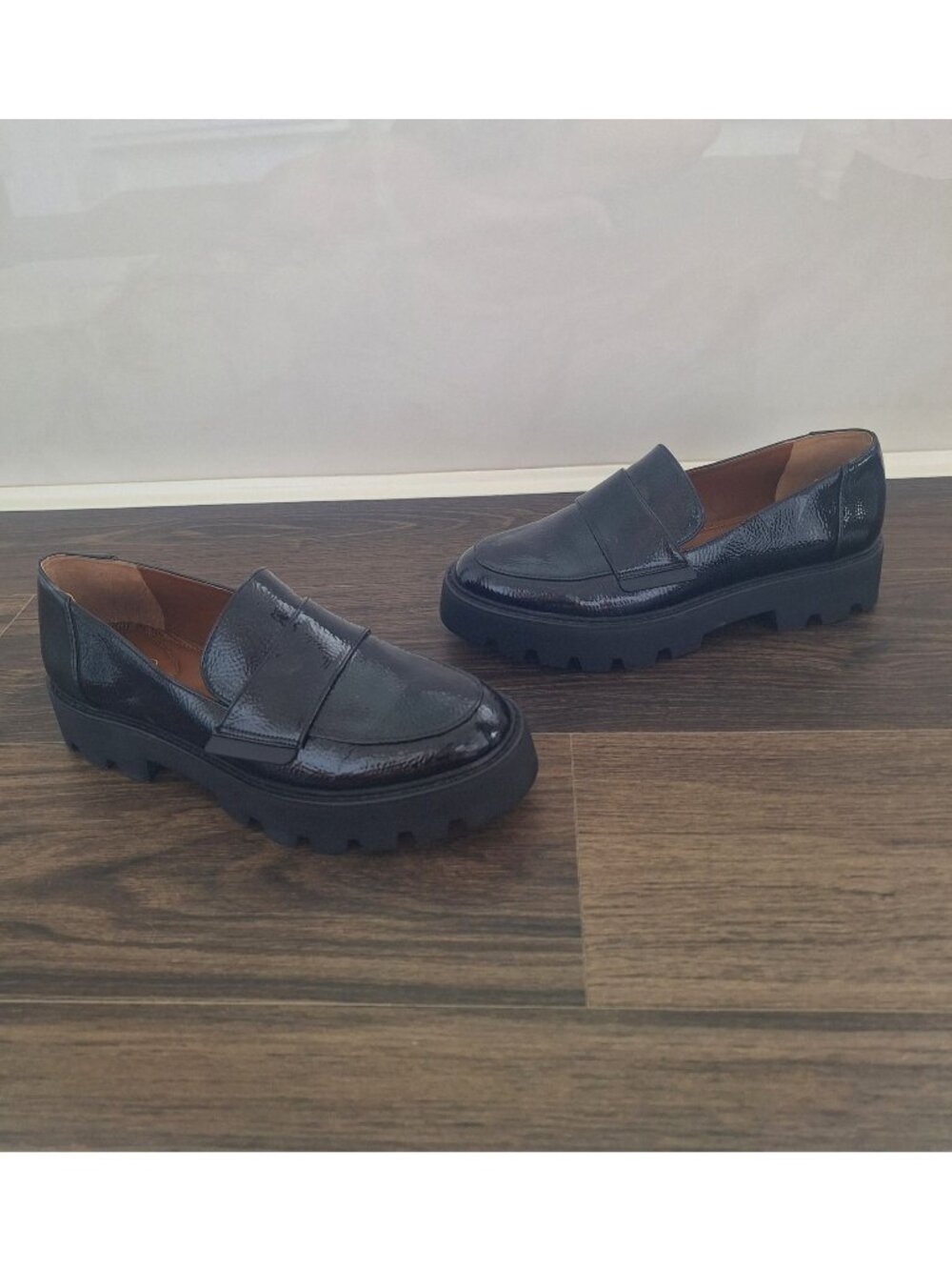 NWOT Franco Sarto Brindy Patent Leather Size 8.5 Loafers Black Lug Sole Slip On